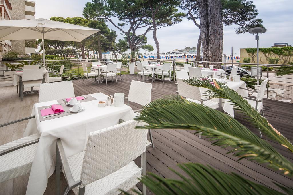 Hotel Luna Lignano Sabbiadoro Kültér fotó