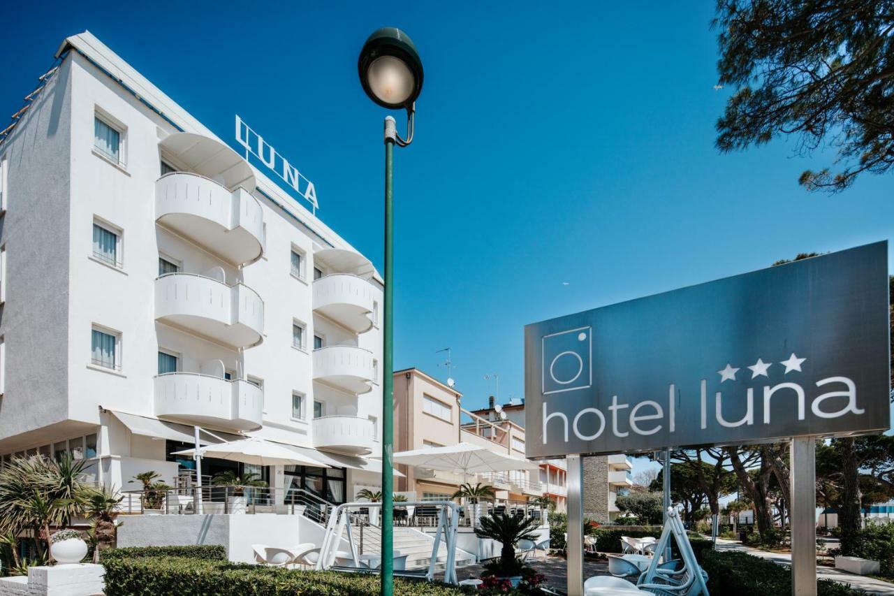 Hotel Luna Lignano Sabbiadoro Kültér fotó