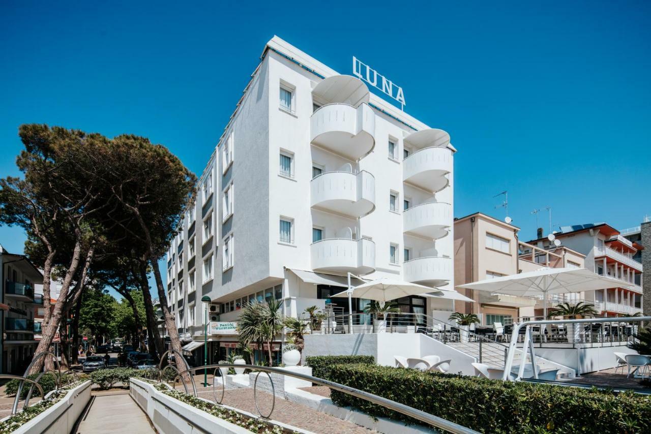 Hotel Luna Lignano Sabbiadoro Kültér fotó